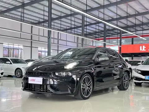 Lynk & Co 02 Hatchback 2021