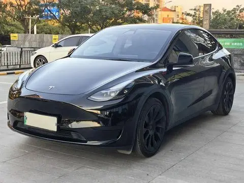 Tesla Model Y 2022 — фото 1