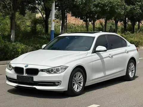 BMW 3 Series 2015 — фото 1