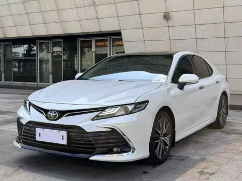 Toyota Camry 2021