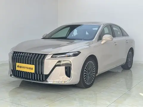 Roewe M7 DMH 2025