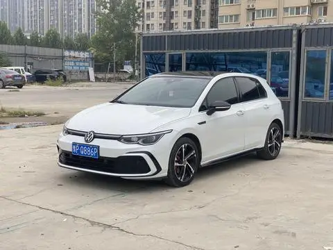 Volkswagen Golf 2021