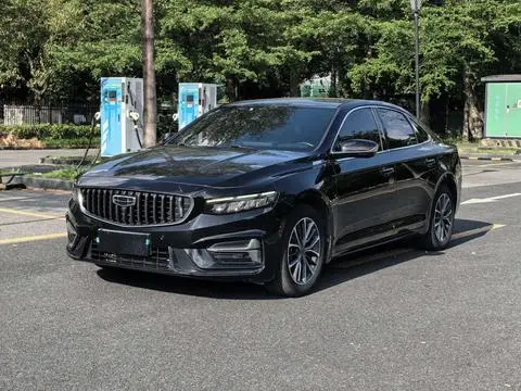 Geely Preface 2023 — фото 1