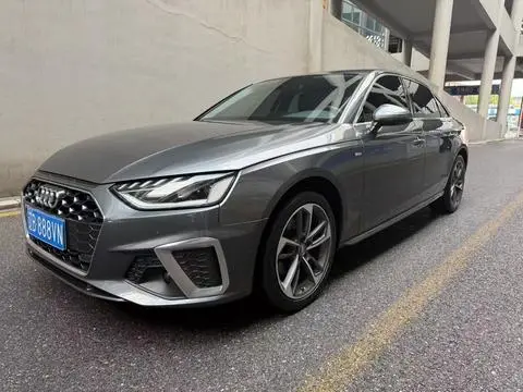 Audi A4L 2020 — фото 1