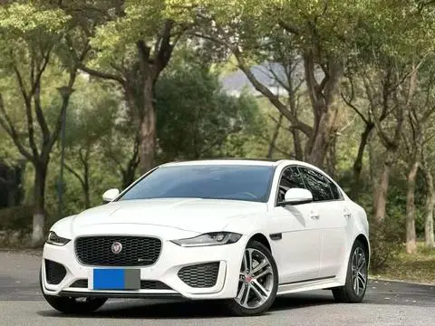 Jaguar XEL 2023 — фото 1