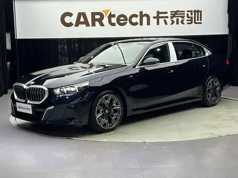 BMW 5 Series 2025