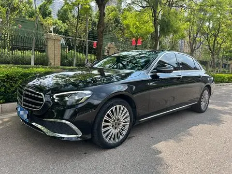 Mercedes-Benz E-Class 2023 — фото 1
