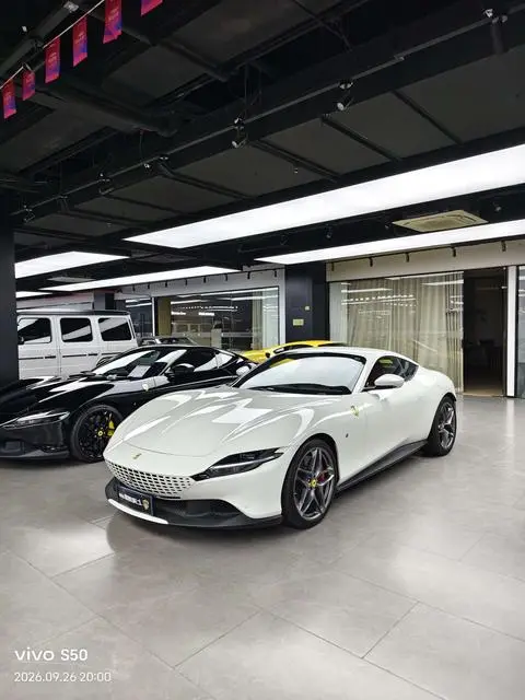 Ferrari Roma 2020