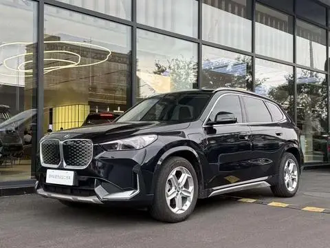BMW iX1 2024