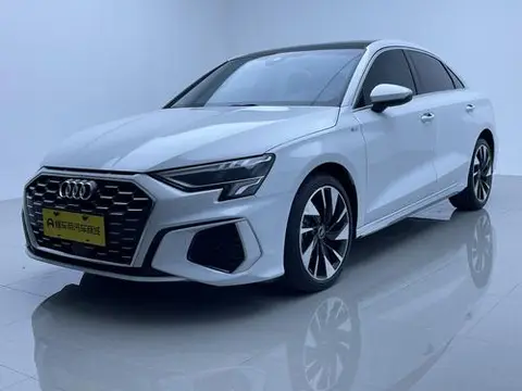 Audi A3 2022 — фото 1