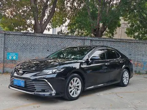 Toyota Camry 2021