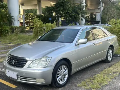 Toyota Crown 2005