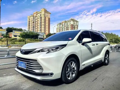 Toyota 赛那 2021
