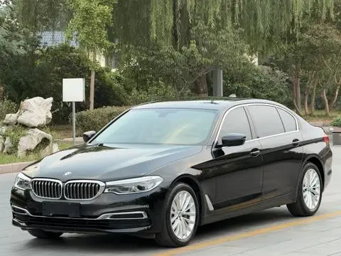 BMW 5 Series 2020 — фото 1
