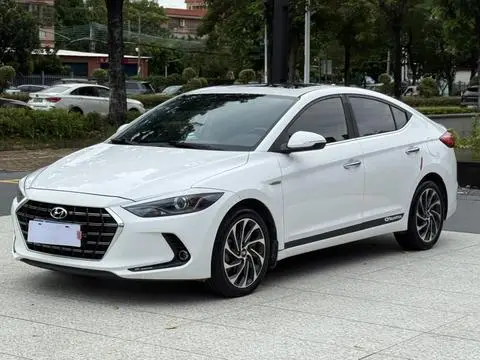Hyundai Elantra Lingdong 2019 — фото 1