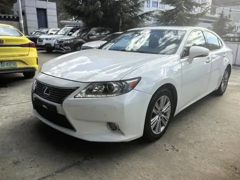 Lexus ES 2013