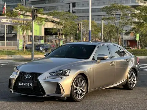 Lexus IS 2017