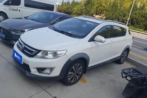 Dongfeng AX3 2016