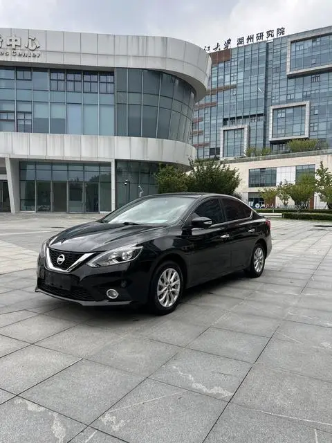 Nissan Sylphy 2018 — фото 1