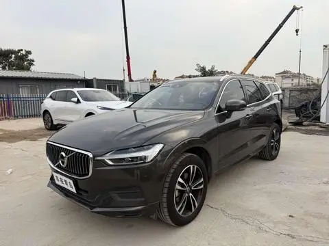 Volvo XC60 2019 — фото 1