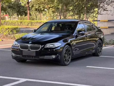 BMW 5 Series 2013 — фото 1