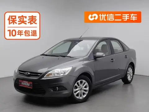 Ford Focus 2013 — фото 1