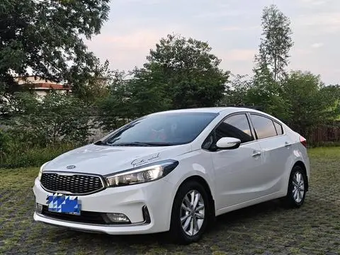 Kia K3 2016 — фото 1