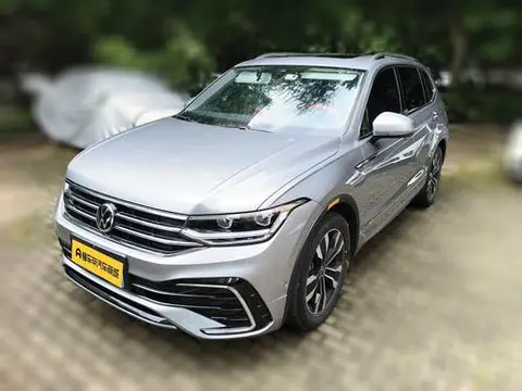 Volkswagen Tiguan L 2023