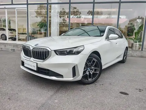 BMW 5 Series 2025