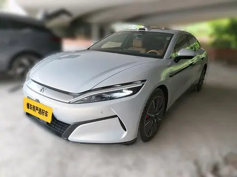 BYD Han L DM 2025