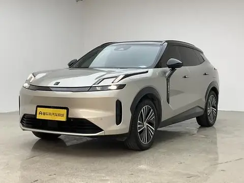 Lynk & Co 08 EM-P 2023