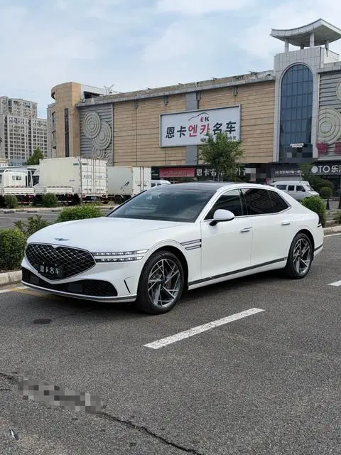 Genesis G90 2023