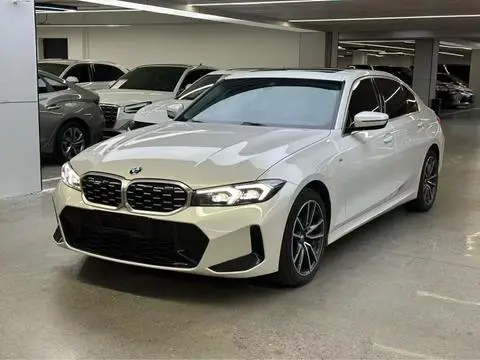 BMW 3 Series 2023 — фото 1