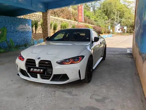 BMW M4 2022