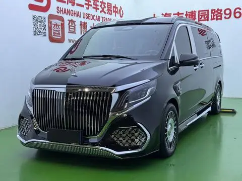 Mercedes-Benz 威霆 2025 — фото 1