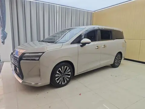Wuling 星光730 PHEV 2025