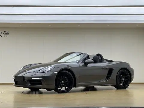 Porsche 718 2016