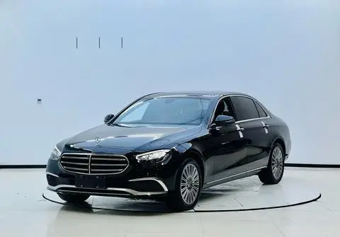 Mercedes-Benz E-Class 2022