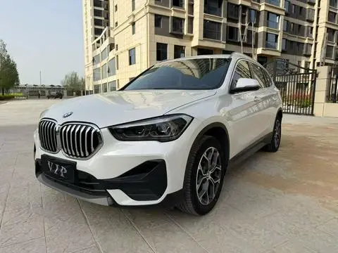BMW X1 2021 — фото 1