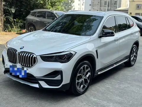 BMW X1 2021 — фото 1
