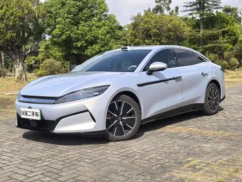 BYD Han L DM 2025