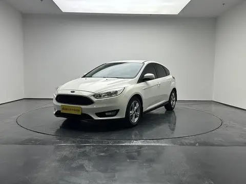 Ford Focus 2015 — фото 1