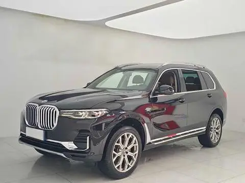 BMW X7 2021 — фото 1