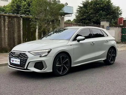 Audi A3 2023 — фото 1