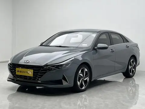 Hyundai Elantra 2022