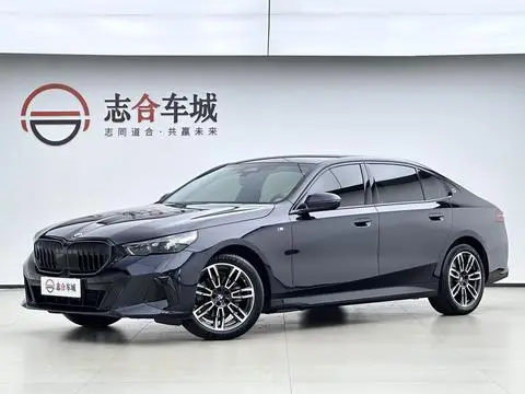 BMW 5 Series 2025