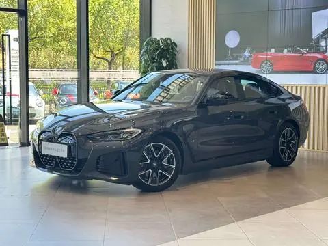 BMW i4 2023
