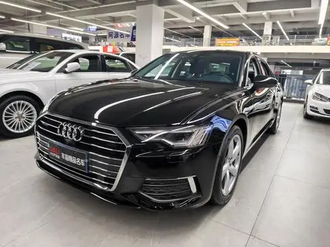 Audi A6L 2022 — фото 1