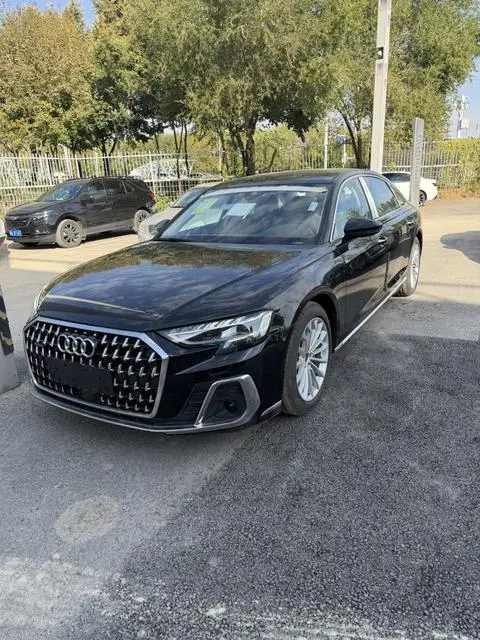Audi A8 2025