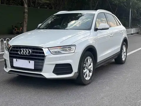 Audi Q3 2018 — фото 1